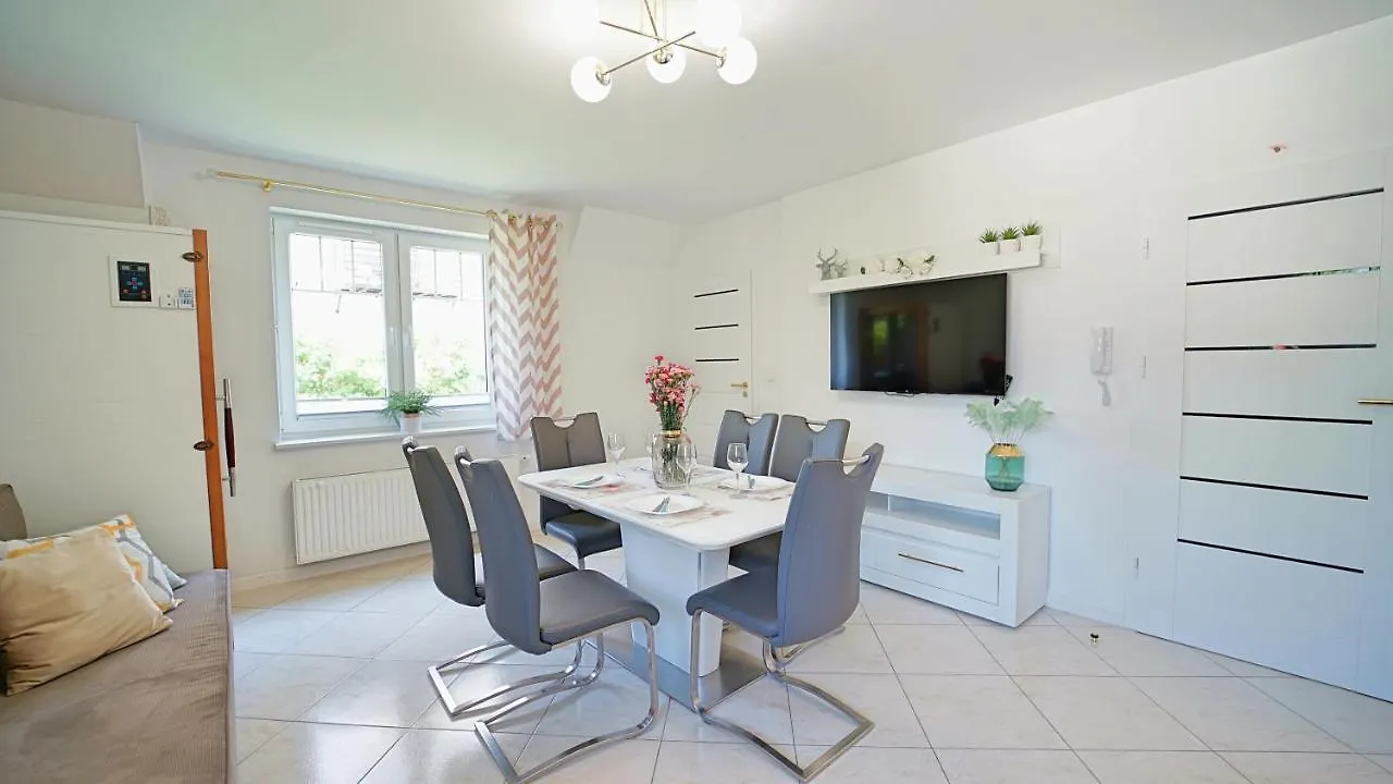 Apartamenty Every Sky Nad Lomnica 1B-6A Karpacz 0*,  Polen